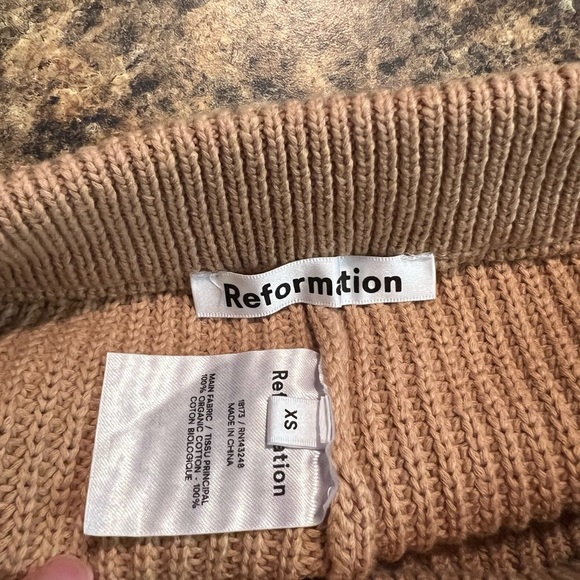 Reformation Camel Sanzo Ribbed Shorts - Picture 5 of 6